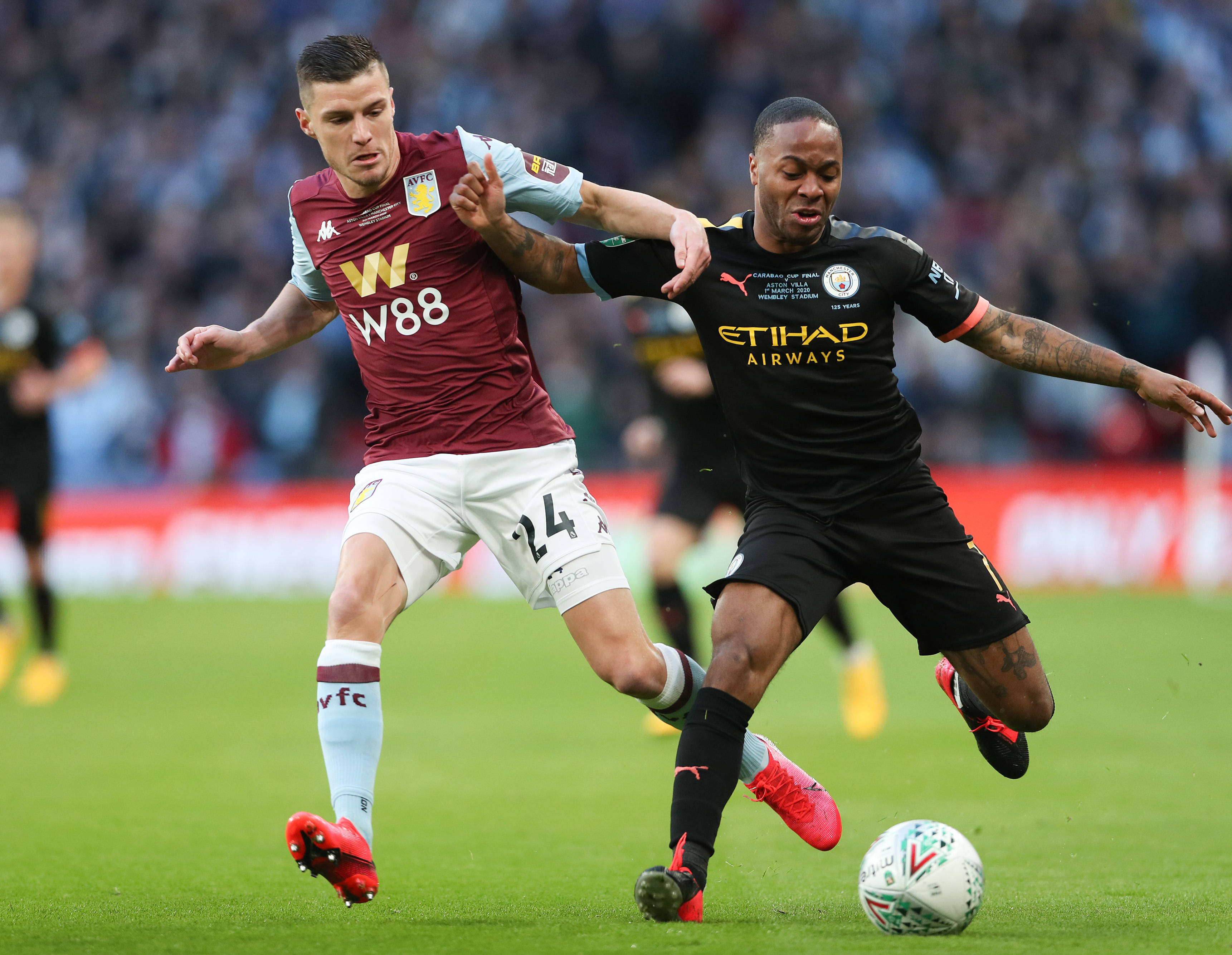 曼晚：多古和达洛特撑不起来曼联左路，俱乐部冬窗可能有动作（曼晚：多古与达洛特难担曼联左路重任，俱乐部冬窗或将出手）