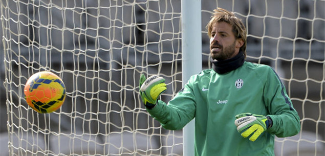 这脚抽射太干脆了（这一脚抽射干净利落）