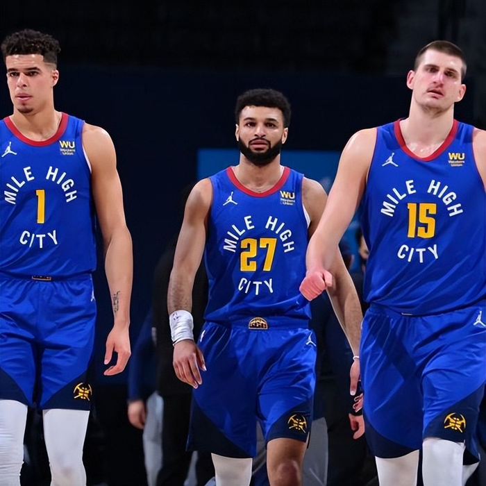 卡帅：布翁焦尔诺为现役意大利队最佳后卫，他控球能力很出色（卡帅称布翁焦尔诺是当下意大利队最佳后卫，控球能力出众）