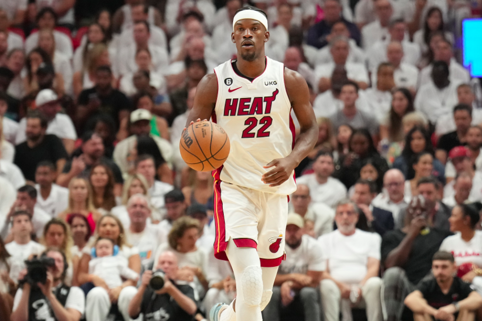 足坛共19位亿元先生：哈兰德、亚马尔、姆巴佩均2亿，意甲0人（身价破亿球星达19人：哈兰德、亚马尔、姆巴佩各2亿，意甲无人上榜）