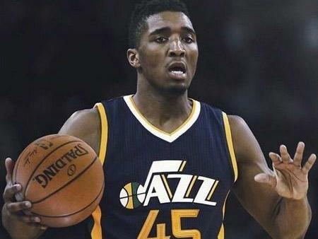 独行侠与浓眉的交易成为了篮球界的焦点（独行侠与浓眉的交易引爆篮坛热议）