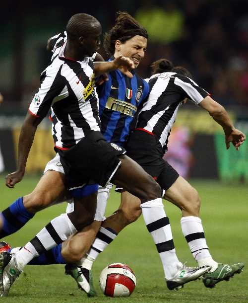 穆斯卡特：林加德表现很好，但吾米提江和他表现至少一样好（穆斯卡特：林加德发挥出色，吾米提江丝毫不逊色）