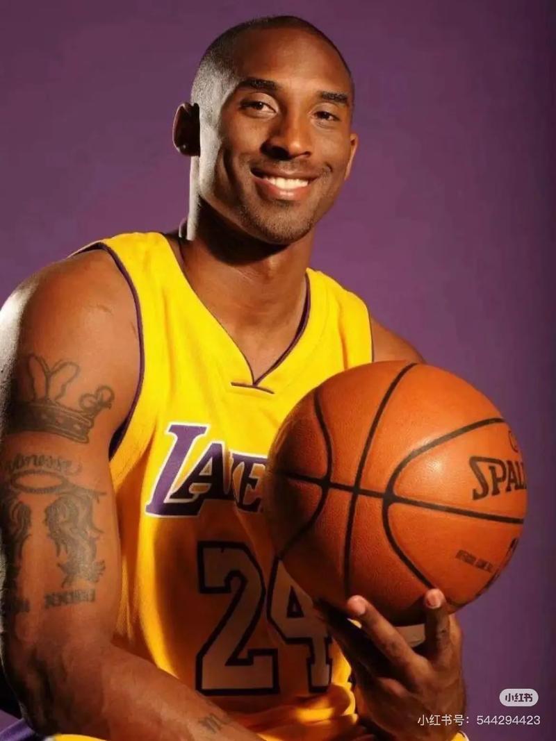 加内特盛赞NBA勇士王朝缔造者库里， “他是这个时代的GOAT”（加内特力赞勇士王朝缔造者库里：他是这个时代最伟大的球员）