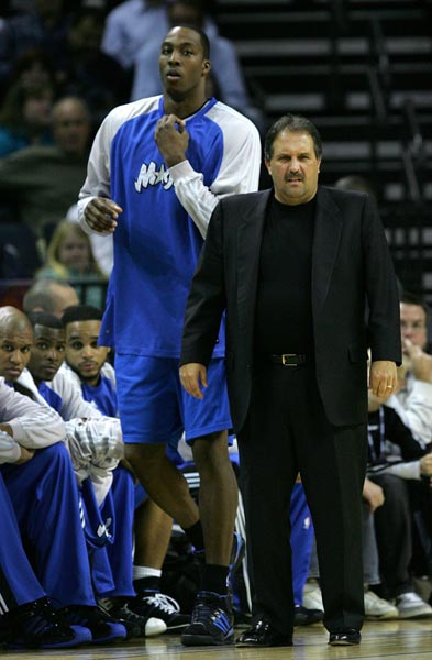 穆斯卡特：林加德表现很好，但吾米提江和他表现至少一样好（穆斯卡特：林加德发挥不俗，吾米提江的表现至少不逊于他）