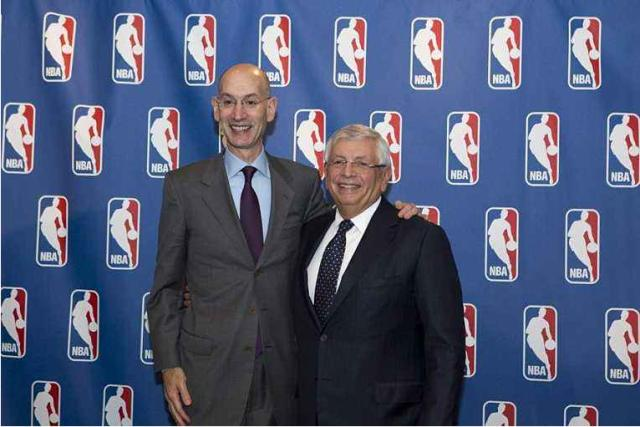 科尔：霍福德参加了今日全部训练 坐骨神经痛问题已痊愈（科尔：霍福德今日全程参与训练，坐骨神经痛已康复）