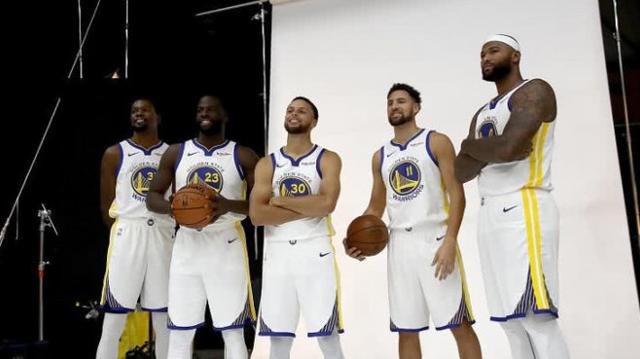 【CBA俱乐部杯】广东队晋级八强，杜锋：“我们磨合得越来越好”（CBA俱乐部杯：广东闯入八强，杜锋称球队默契渐入佳境）