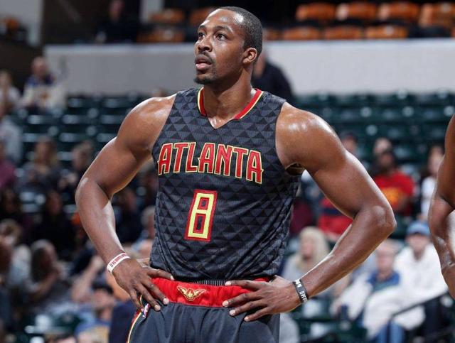 外线有谱！黄蜂首节全队三分12中7 命中率高达58.3%（黄蜂首节三分火力全开：全队12投7中，命中率58.3%）