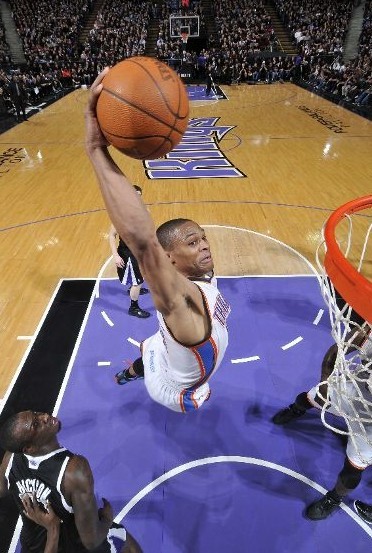 暂停关闭皮斯胡安球场，塞维利亚足球俱乐部坚决反对不公平处罚（塞维利亚俱乐部强烈抗议不公惩罚，反对暂时关闭皮斯胡安球场）