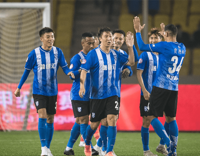 世纪级对决，两大球王又碰头（巅峰对决：两大球王再度相逢）