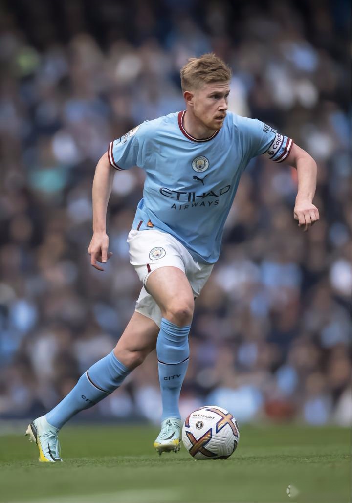 实至名归！登贝莱获304张第一选票，总得分1934分碾压优势获奖（名副其实！登贝莱揽下304张第一选票，凭1934分压倒性夺奖）