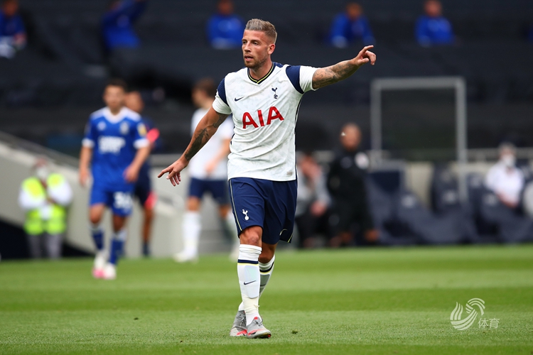 鲁本·阿莫林的终极考验：曼联两大将的生死对决（鲁本·阿莫林迎巅峰考验：曼联双星决战时刻）