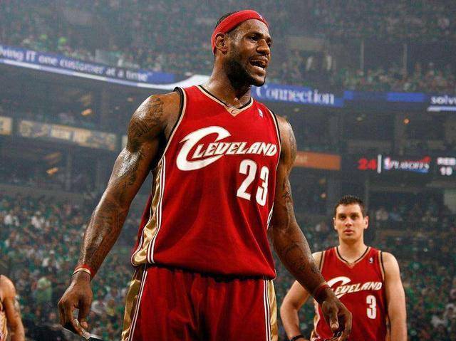 足球西甲主帅临场调整收获成效（西甲主帅临场变阵奏效）